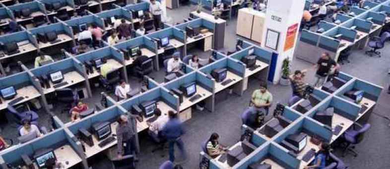 Slowdown ;2 lakh it sector employees lost jobs in last 3 years.jpg Slowdown ;2 lakh it sector employees lost jobs in last 3 years.jpg