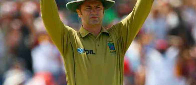 Simon-Taufel.jpg Simon-Taufel.jpg
