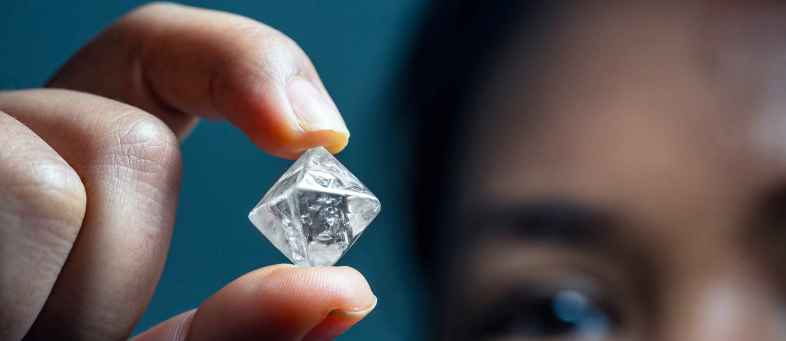 Shining down of diamond industry due to COVID-19, Sales fell 94% in June quarter.jpg Shining down of diamond industry due to COVID-19, Sales fell 94% in June quarter.jpg