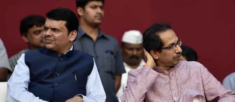 Maha CM Devendra Fadnavis Quits, Blames Shiv Sena For Deadlock, Uddhav Hits Back.jpg Maha CM Devendra Fadnavis Quits, Blames Shiv Sena For Deadlock, Uddhav Hits Back.jpg
