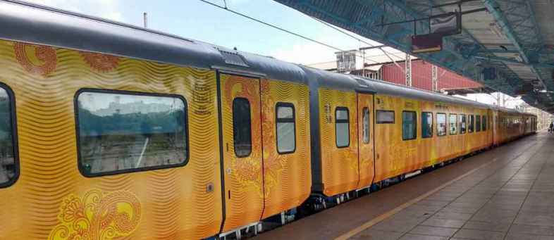 Green flag to start private passenger trains, companies invited.jpg Green flag to start private passenger trains, companies invited.jpg