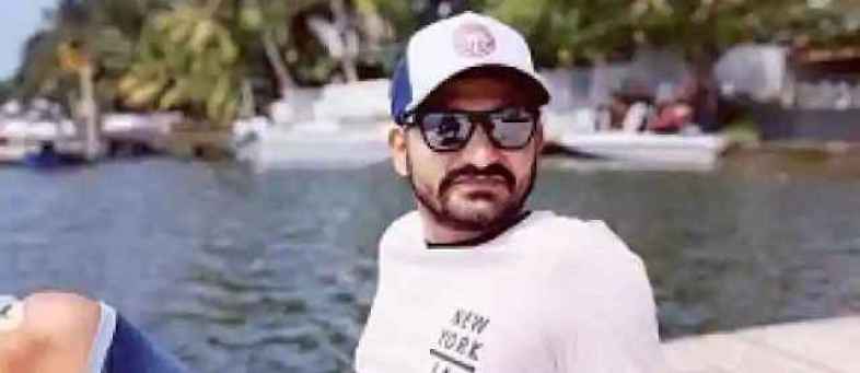 The Indian cricketer came forward to help the laborers.jpg The Indian cricketer came forward to help the laborers.jpg