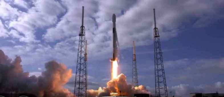 SpaceX launched a record spacecraft in the Cosmic Rideshare program.jpg SpaceX launched a record spacecraft in the Cosmic Rideshare program.jpg