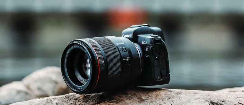 Thanks to smartphones, camera shipments drop 80% between 2010 and 2017.jpg Thanks to smartphones, camera shipments drop 80% between 2010 and 2017.jpg