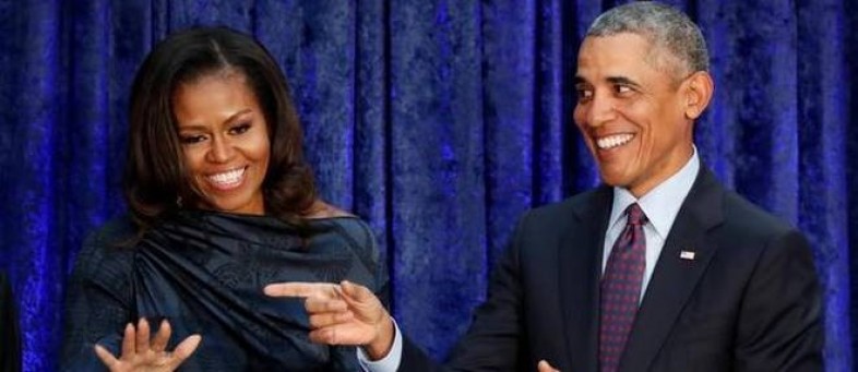 Barack and Michelle Obama sign deal with Netflix.jpg Barack and Michelle Obama sign deal with Netflix.jpg