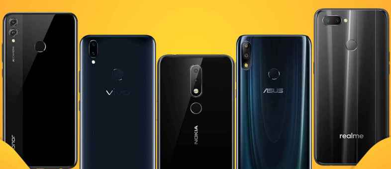 Sales of budget, premium smartphones soar in festive season, mid-segment takes a hit.jpg Sales of budget, premium smartphones soar in festive season, mid-segment takes a hit.jpg