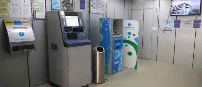 India has 597 ATMs less in 2019 than 2017.jpg India has 597 ATMs less in 2019 than 2017.jpg