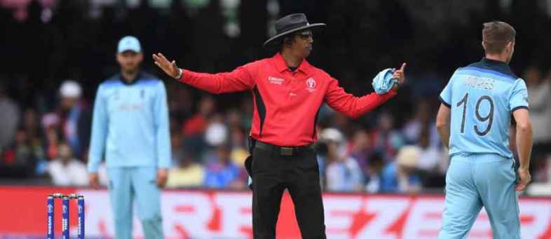 World Cup - Demand for fans to take action against errant Empire Dharmasena.jpg World Cup - Demand for fans to take action against errant Empire Dharmasena.jpg