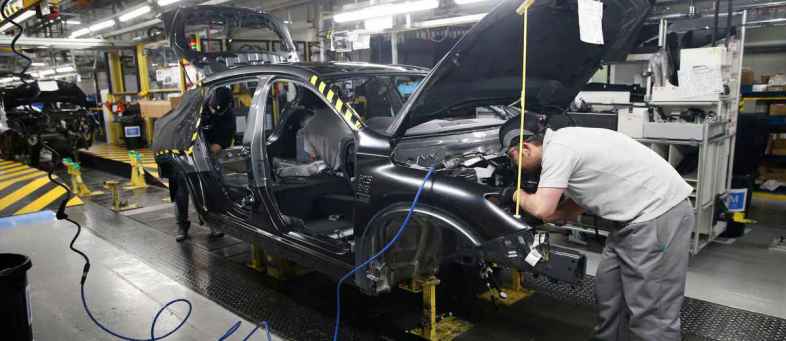 Maruti Suzuki cuts production for 7th straight month in August.jpg Maruti Suzuki cuts production for 7th straight month in August.jpg