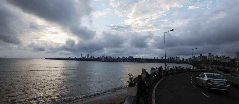 IMD predicts heavy to very heavy rainfall in Mumbai, Maharashtra.jpg IMD predicts heavy to very heavy rainfall in Mumbai, Maharashtra.jpg