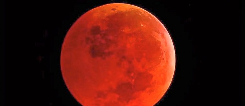 Blood moon.jpg Blood moon.jpg