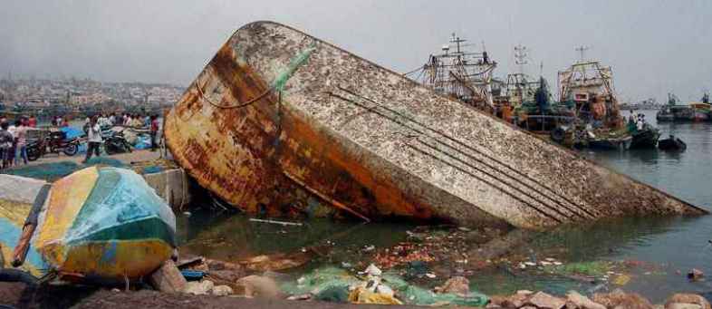 On June 9, 1998, Hurricanes stormed heavily in Kutch and Kandla.jpg On June 9, 1998, Hurricanes stormed heavily in Kutch and Kandla.jpg