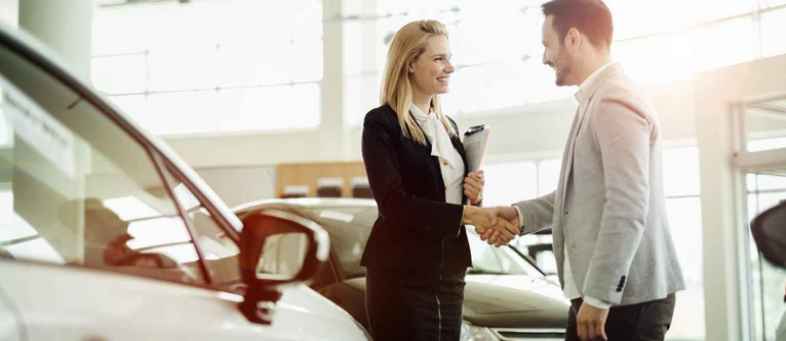 woman dealership salesperson_2.jpg woman dealership salesperson_2.jpg
