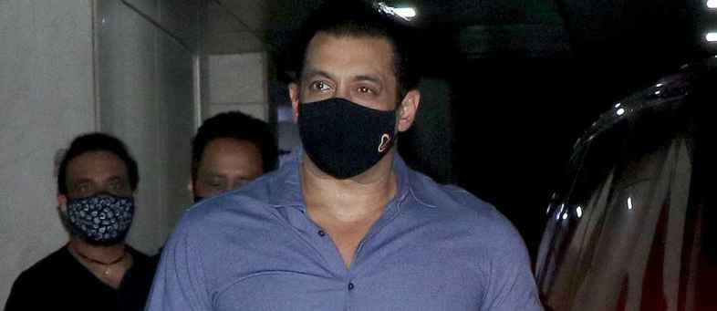 Salman Khan became isolated.jpg Salman Khan became isolated.jpg