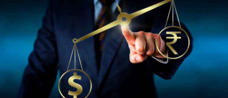 Indian rupee fell to a six-week low against the dollar.jpg Indian rupee fell to a six-week low against the dollar.jpg