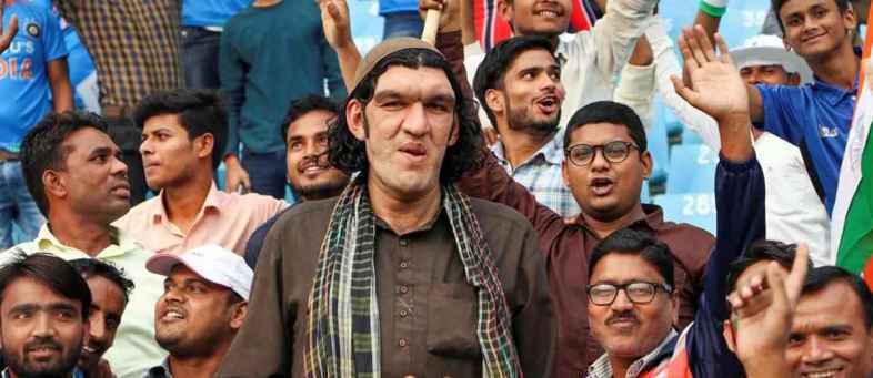 Police help 8 tall Afghani cricket fan to find hotel room in Lucknow.jpg Police help 8 tall Afghani cricket fan to find hotel room in Lucknow.jpg