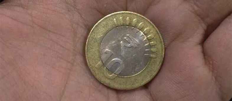 Despite RBI clarification, no takers for Rs 10 coin in Manipur.jpg Despite RBI clarification, no takers for Rs 10 coin in Manipur.jpg
