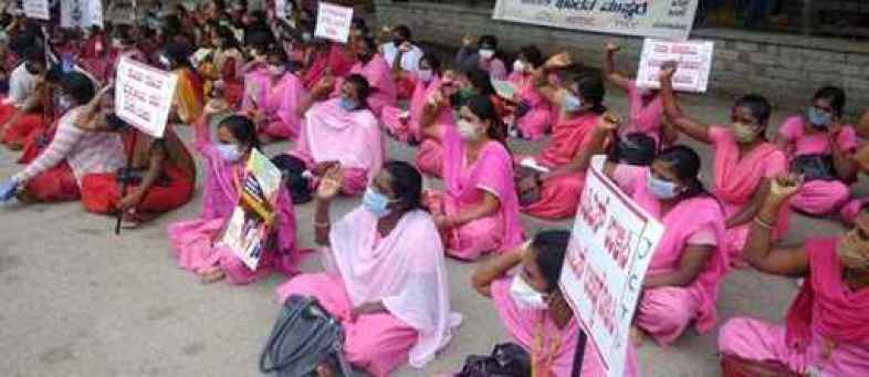 6 lakh Asha workers on 3 days strike with various demands.jpg 6 lakh Asha workers on 3 days strike with various demands.jpg