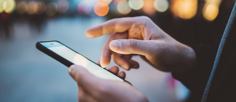 smartphone.jpg smartphone.jpg